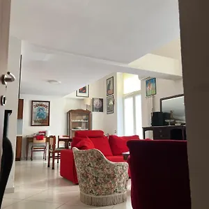 The Artist's Appartement