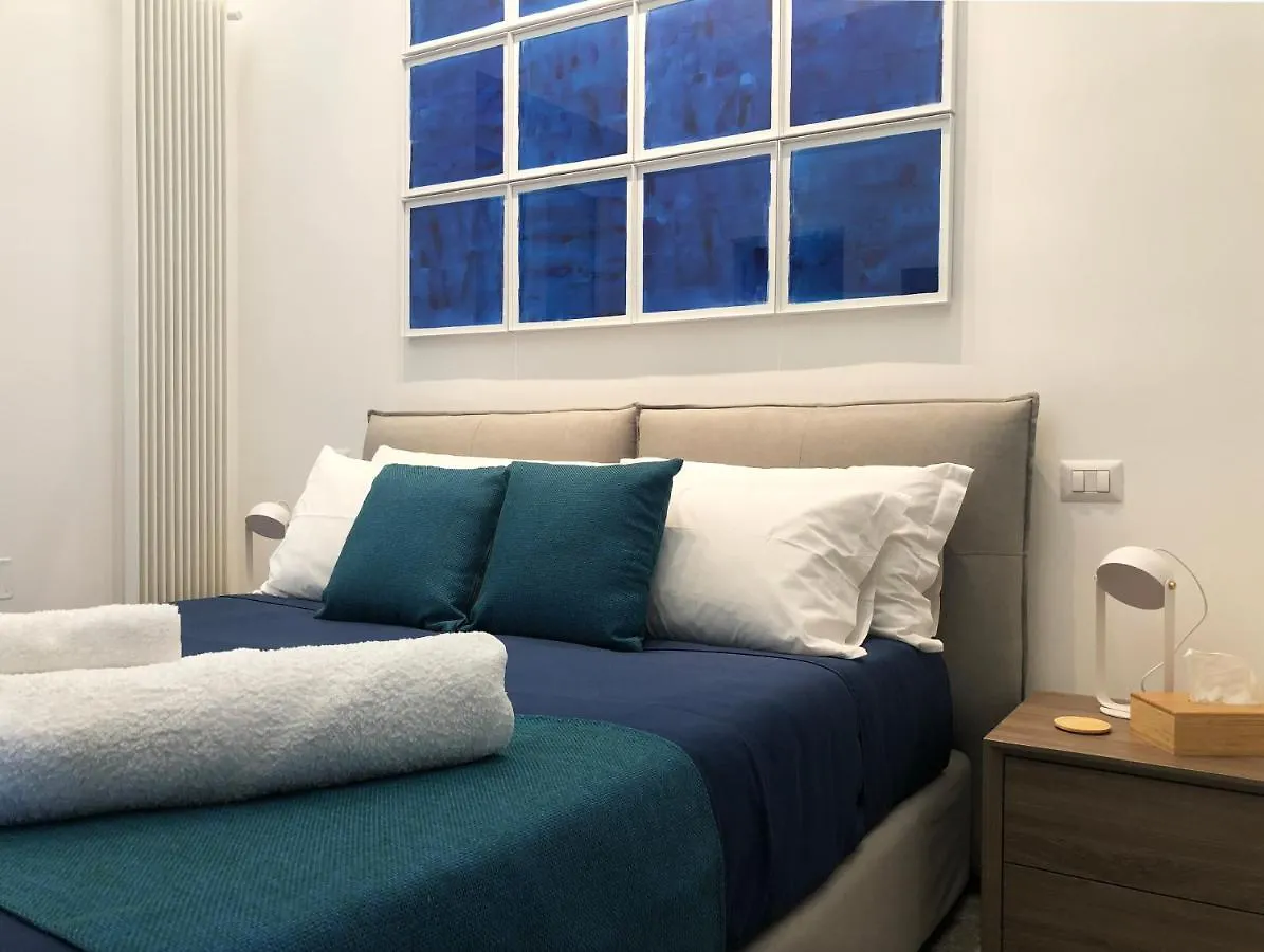 Lily Apartment Napoli  נאפולי